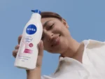 NIVEA Body Lotion for Normal to Dry Skin, Natural Glow -400ml - Image 4